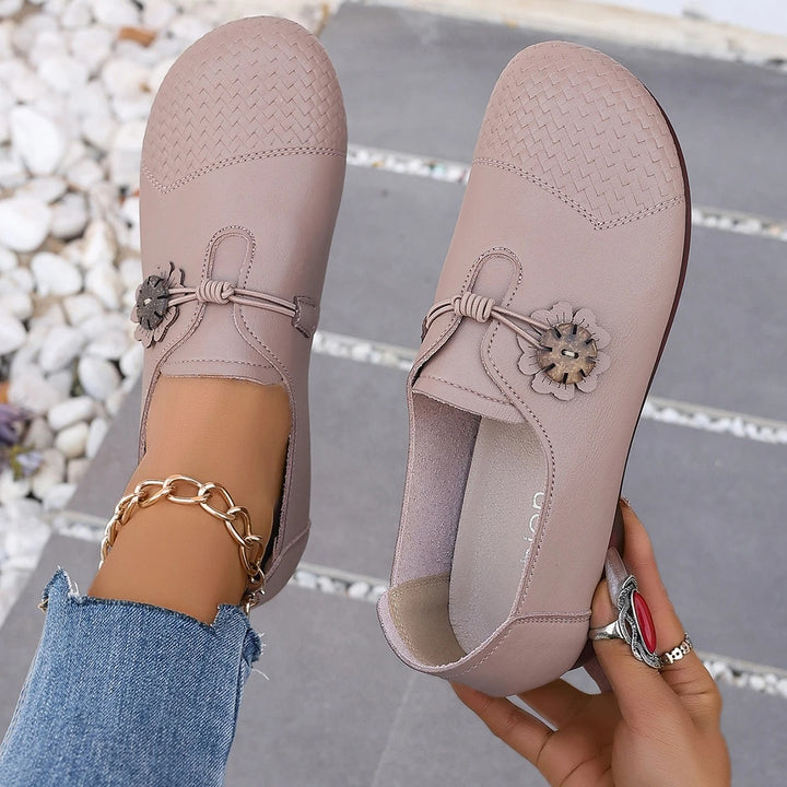 Women Square Toe Flat Shoes